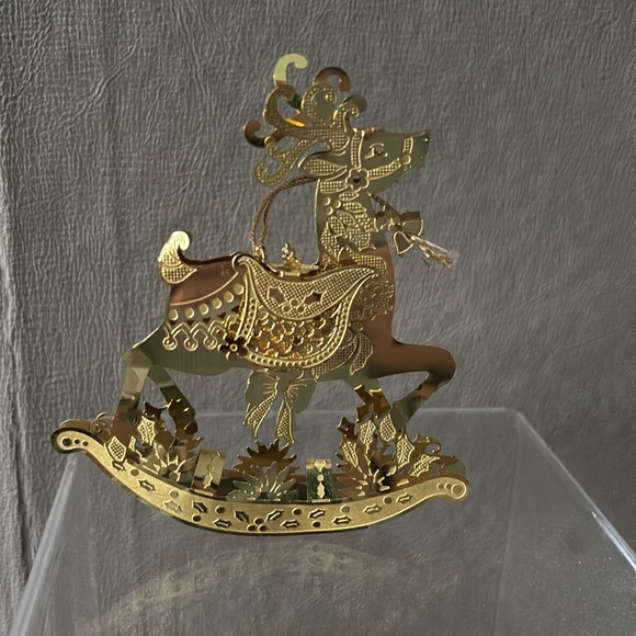 Gold Plated Brass 2d Reindeer Ornament, medium weight, no box - Picture 5 of 5